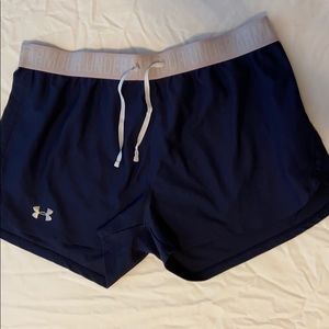 Under Armour shorts large Navy